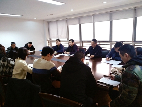 圖為組織生活會(huì)場.._副本.jpg